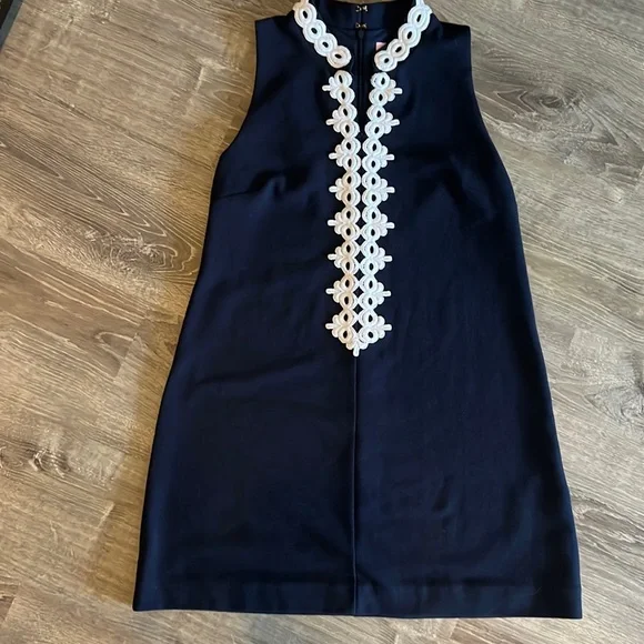 Lilly Pulitzer Callista High Collar Shift Dress in
Navy Blue - Picture 2 of 4